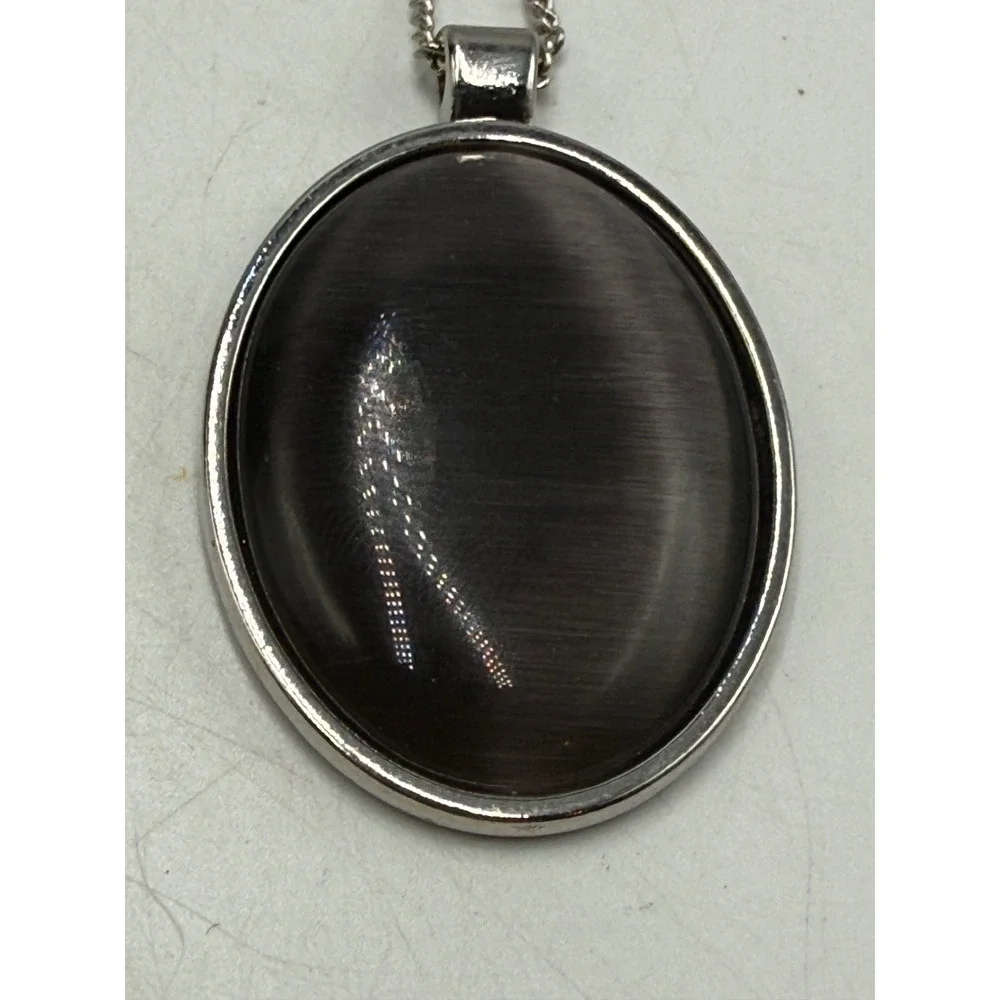 Silver Tone Dark Grey Cats Eye Oval Pendant Necklace Adjustable Curb Chain